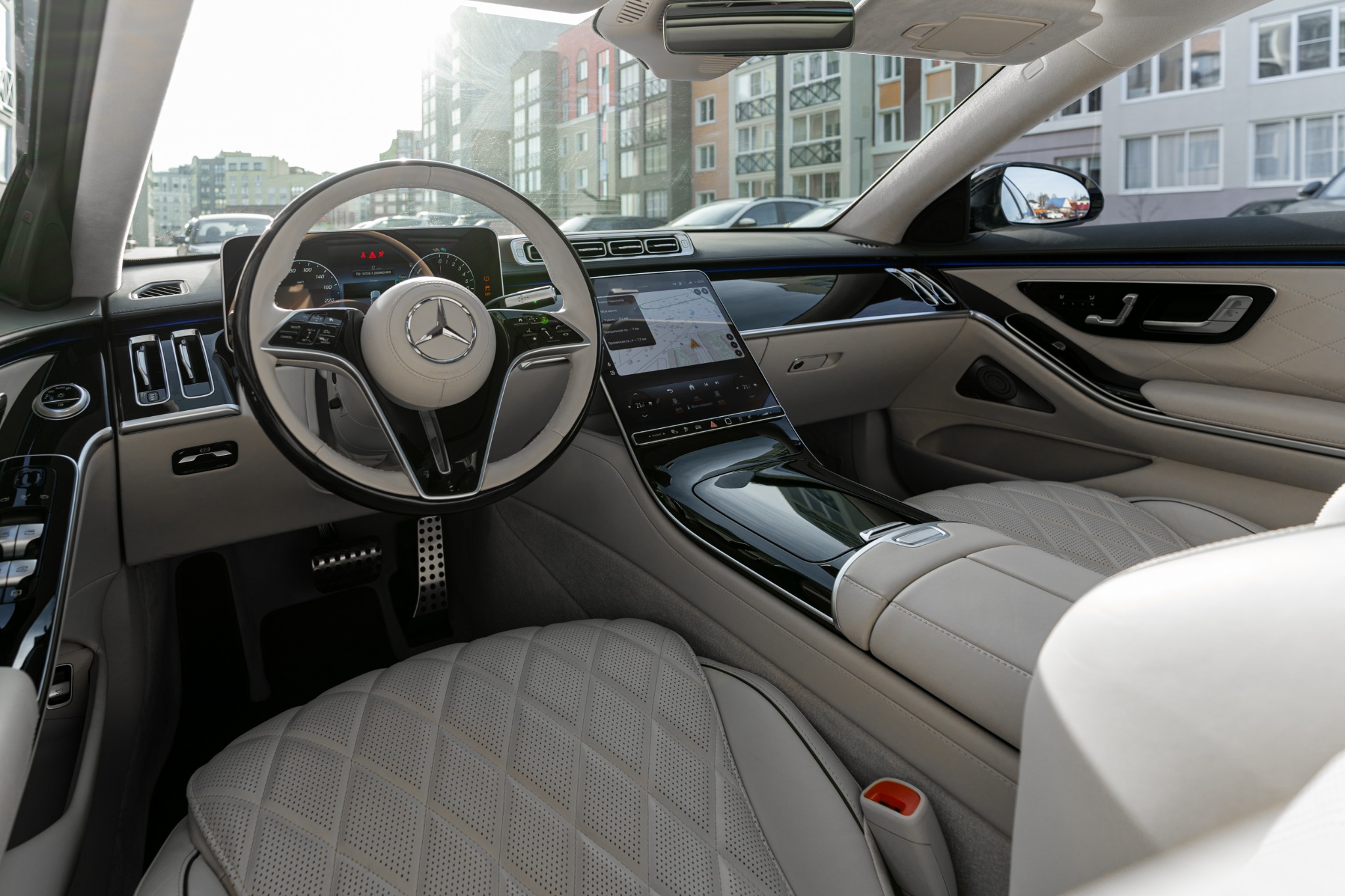 Передний салон и мультимедиа Mercedes-Benz S-Class W223